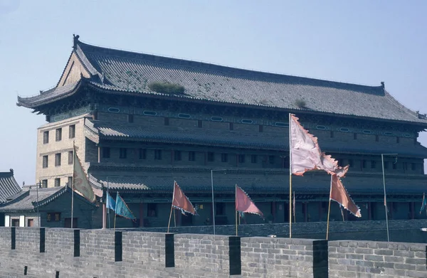 中国の陝西省西安の旧市街の城壁です 1997年10月 — ストック写真