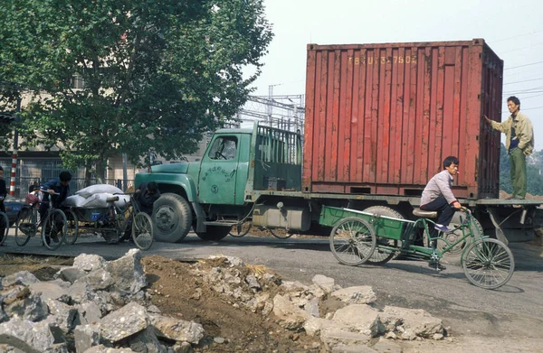Camión Con Cotainer Transporte Ciudad Xian Provincia Shaanxi China China — Foto de Stock