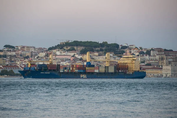 Transport Carco Freight Ship Rio Tejo City Lisbon Portugal Portugal — Stok fotoğraf