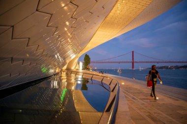 the Museu de Arte, Arquitetura and Tecnolocia or MAAT at the Rio Tejo in Belem near the City of Lisbon in Portugal.  Portugal, Lisbon, October, 2021