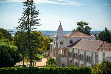 Portekiz 'in Alentejo kentindeki Evora şehrindeki Jardim Publico Kraliyet Sarayı' nda. Portekiz, Evora, Ekim 2021