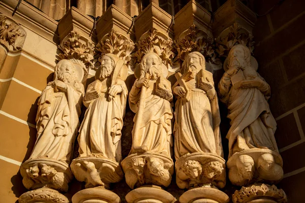 Figures Entrance Catedral Monastery Evero Old Town City Evora Alentejo — Stock Photo, Image