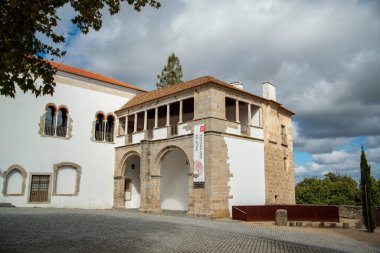 Portekiz 'in Alentejo kentindeki Evora şehrindeki Paco de Sao Miguel' de. Portekiz, Evora, Ekim 2021