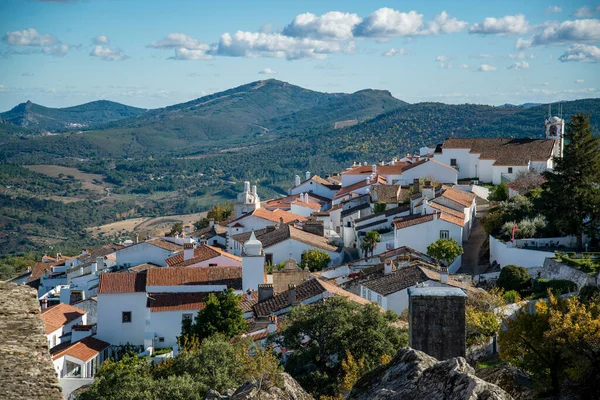 ポルトガルのアルEntejoにあるCastelo Marvaoの丘の上にあるMarvao村の旧市街 ポルトガル マルバオ 2021年10月 — ストック写真