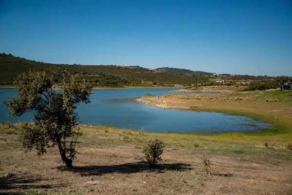 Lago Alqueva Rio Guadiana Prydligt Till Byn Och Catelo Monsaraz — Stockfoto