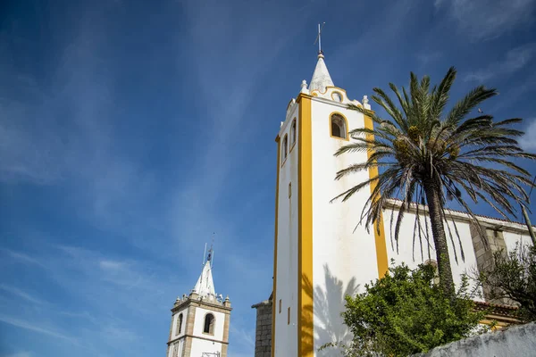 ポルトガルのAlentejoにある教会やIgreja Matzと旧市街の眺め Portugal Arronches October 2021 — ストック写真