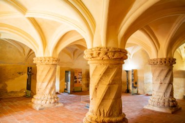 Portekiz 'in Alentejo şehrindeki Evoramonte Köyü' nde bulunan Castelo de Evoramonte 'deki İç Salon' da. Portekiz, Evoramonte, Ekim 2021