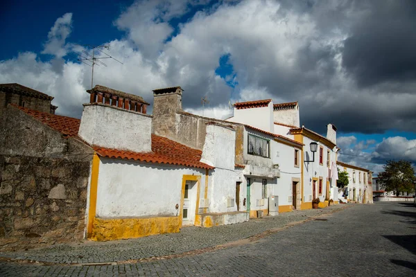 Gata Och Gränd Den Gamla Staden Flor Rosa Alentejo Portugal — Stockfoto