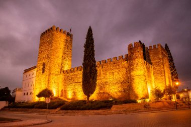 Portekiz, Alentejo 'daki Alter do Chao köyündeki Castelo. Portekiz, Alter do Chao, Ekim 2021