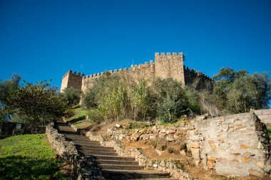 Portekiz, Alentejo 'daki Rio Tejo' da Belver kasabasındaki Castelo de Belver. Portekiz, Belver, Ekim 2021