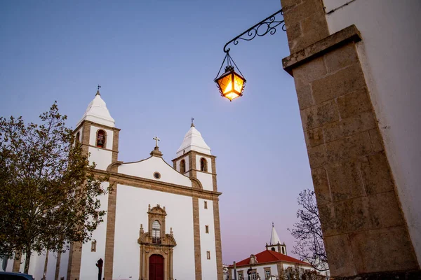 ポルトガルのAlentejoにあるCastelo VideのIgreja MatrizとSanta Maria Devesa ポルトガル カステロ ヴィデ 2021年10月 — ストック写真