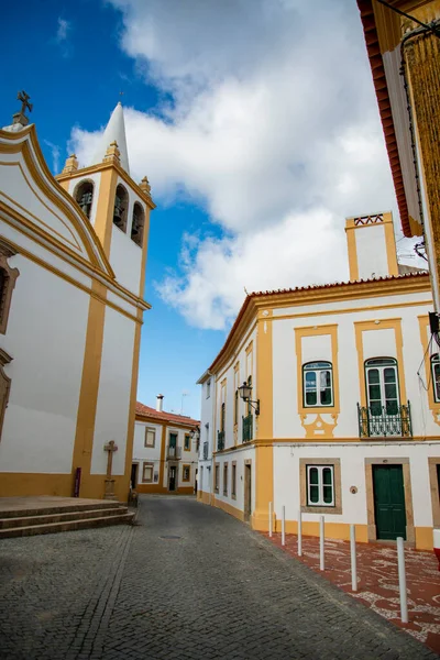 ポルトガルのAlentejoにあるNisa町のIgreja Nosa Senhora Graca Matriz Nisa ポルトガル 2021年10月 — ストック写真