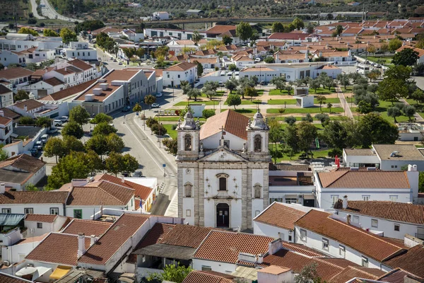 ポルトガルのアルネテホのポルトガルの町のIgreja Matriz Portelとの眺め ポルトガル ポルトガル 2021年10月 — ストック写真