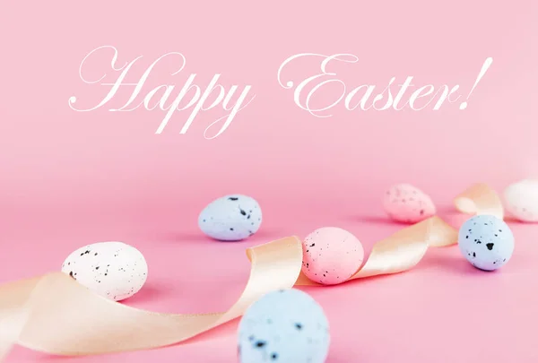 Text Happy Easter Ouă Colorate Prepeliță Paște Fundal Pastelat Roz Fotografie de stoc