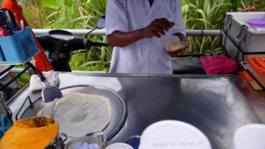 ananas ile krep pişirme