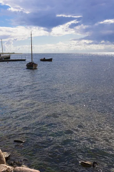 Kaunis merimaisema, satama — kuvapankkivalokuva