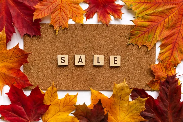 Inscription Sale Natural Autumn Background Yellow Red Leaves Flat Lay — Stock Photo, Image