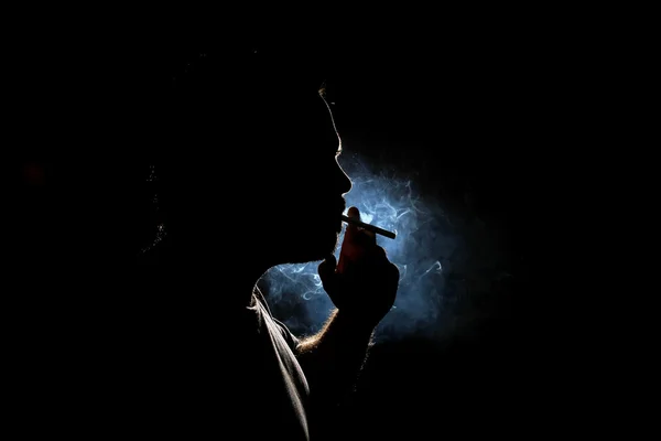 吸烟的人 — 图库照片