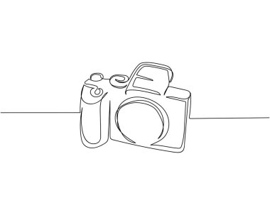 Beyaz bir arkaplanda fotoğraf makinesinin silüet halinde sürekli bir çizgi çizimi. Doğrusal biçimlendirilmiş.
