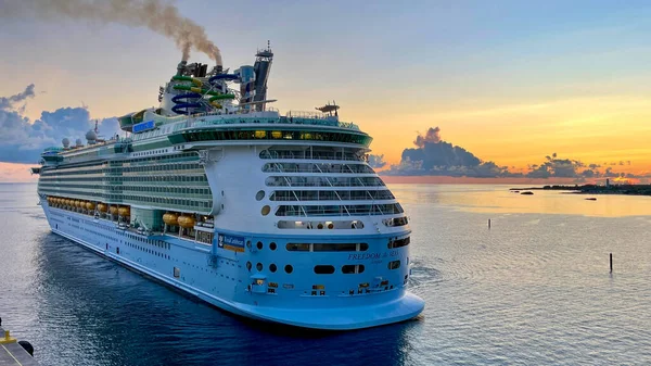 Nassau Bahama September 2021 Het Royal Caribbean Cruise Ship Freedom — Stockfoto