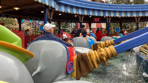 Orlando Usa December 2019 Dumbo Den Flygande Elefantturen Magic Kingdom — Stockfoto