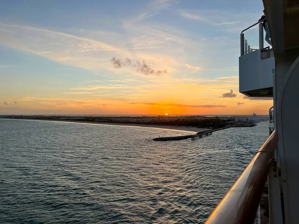 Aerial View Port Canaveral Sunset Cruise Ship Sail Away Florida — Stockfoto