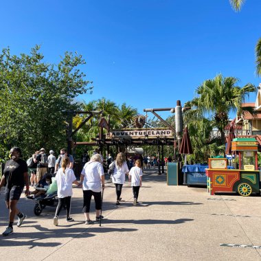 Orlando, FL USA - 25 Kasım 2020: Orlando, Florida 'daki Walt Disney World' de Sihirli Krallık 'a giriş.