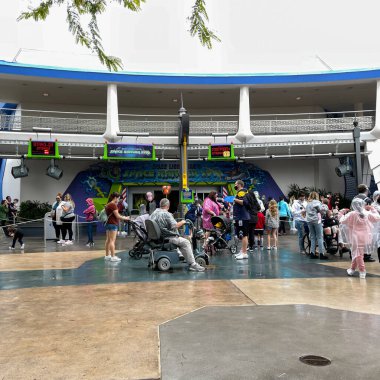 Orlando, FL USA - 23 Ocak 2021: The Buzz Lightyear Space Rangers Ride Walt Disney World Magic Kingdom, Orlando, Florida.