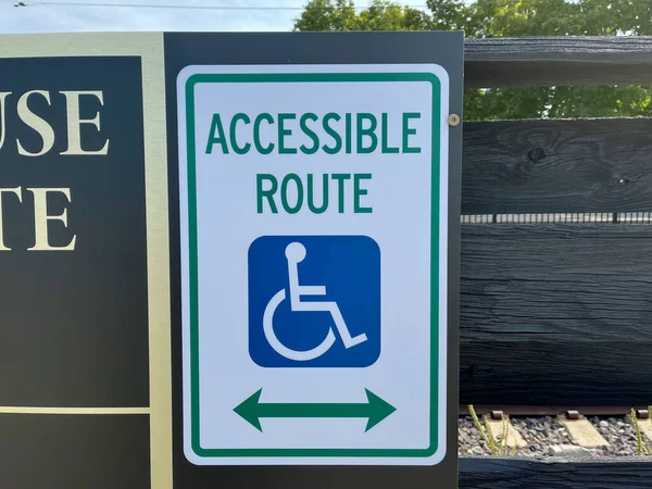 장애인 접근로 표지판 — 스톡 사진