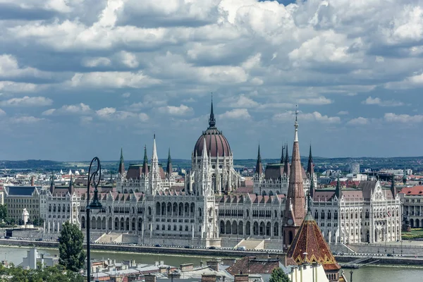 Hungarian Parliament Building Danube River Budapest Hungary — Stockfoto