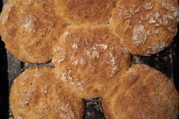 Pane integrale fatto in casa con semi. vista zenitale — Foto Stock
