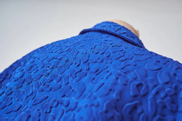 Sonbahar sıcak giysileri. Resmi ya da özel giysi