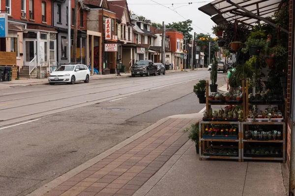 Toronto, ON, Kanada - 4 Ağustos 2022: Toronto Chinatown Broadview Bulvarı