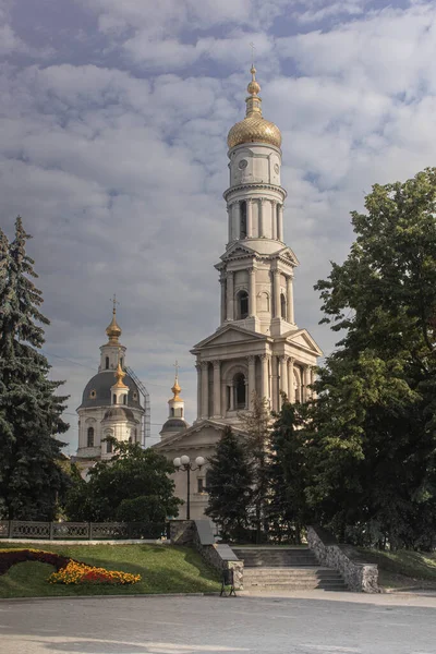Charkow Ukraine 2020 Heilige Entschlafens Kathedrale Das Gebäude Der Ältesten — Stockfoto