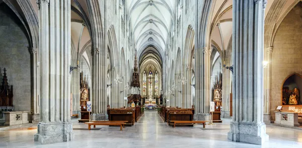 Majestic gothic cathedral interior. — Stock Photo, Image