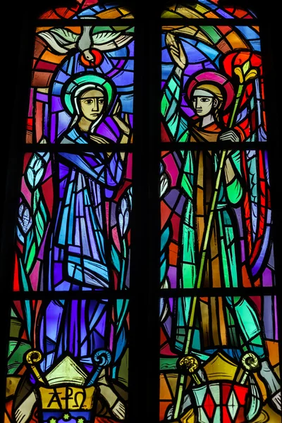 Panel de vidrio con plomo en la antigua iglesia —  Fotos de Stock