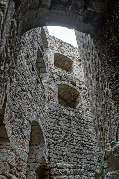 Gamla medeltida fästning ortenbourg i alsace — Stockfoto