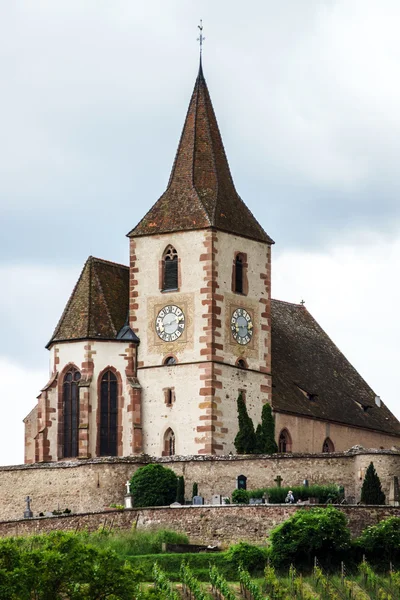 Ancienne église médiévale en Alsace — Photo