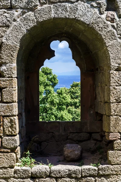 Castelo medieval Andlau na Alsácia — Fotografia de Stock