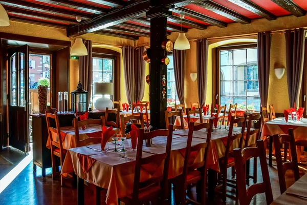 Aldeia restaurante interior — Fotografia de Stock