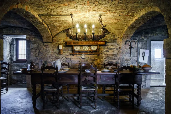 Interiorul castelului medieval vechi — Fotografie, imagine de stoc