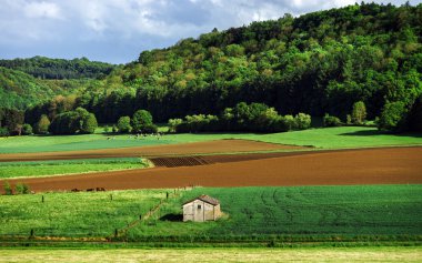 bulut gölgeler ile güzel tepeler