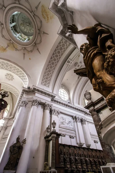 Abbey cathedral interior — Stock Photo, Image