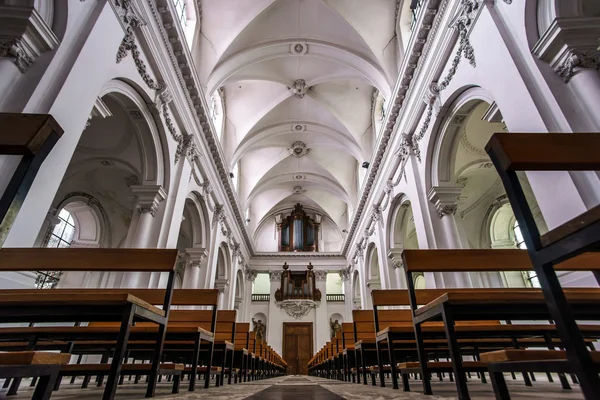 Innenraum der Abteikirche — Stockfoto