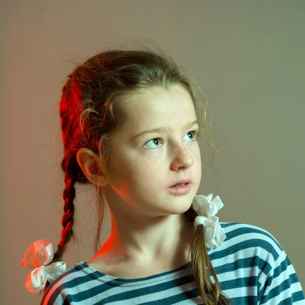 어린 십 대 소녀의 초상화 — 스톡 사진