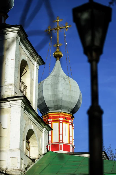 Iglesia ortodoxa vista cúpula, Rusia — Foto de Stock
