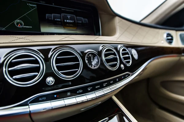 Luxe auto interieur details — Stockfoto