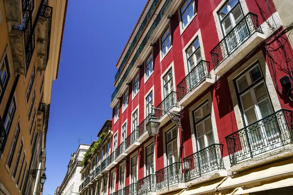Widok na ulicę miasta Portugalii — Zdjęcie stockowe