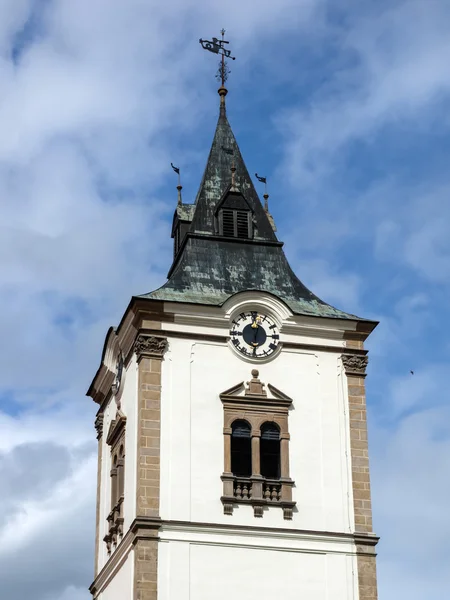 在 levoca 市大教堂的塔 — 图库照片