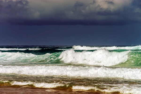 Green ocean waves in stormy wheather — Stock Photo, Image